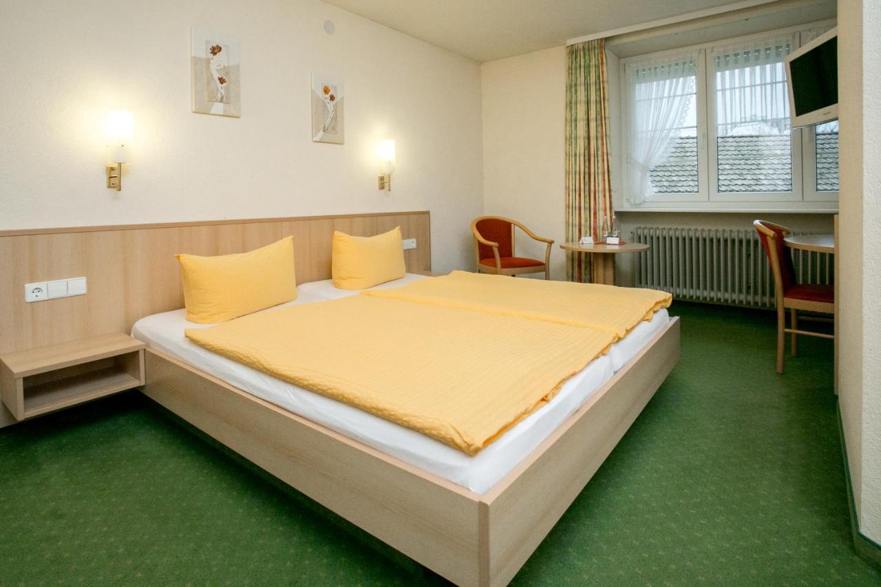 Hotel-Gasthaus Engel Luttingen 劳芬博格 外观 照片