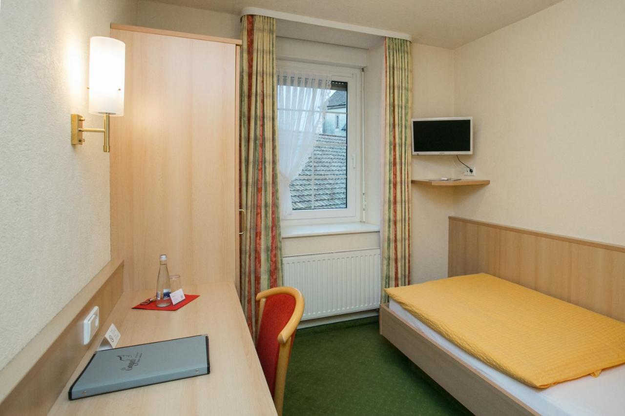 Hotel-Gasthaus Engel Luttingen 劳芬博格 外观 照片