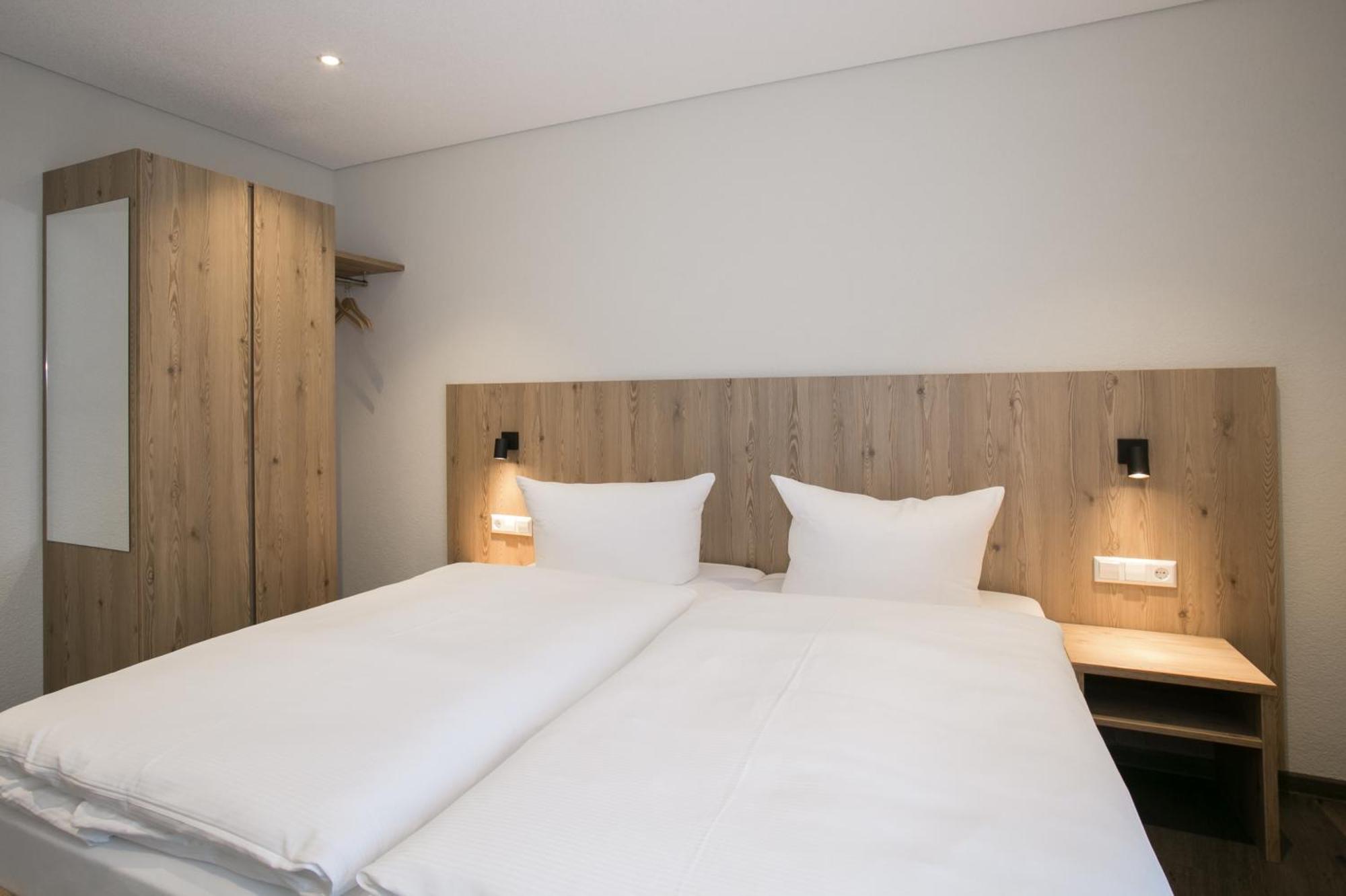 Hotel-Gasthaus Engel Luttingen 劳芬博格 客房 照片