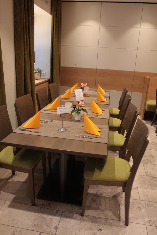 Hotel-Gasthaus Engel Luttingen 劳芬博格 外观 照片