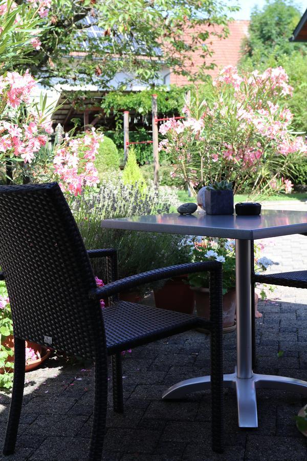 Hotel-Gasthaus Engel Luttingen 劳芬博格 外观 照片